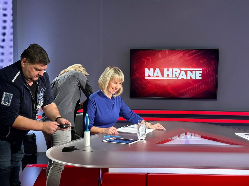 fdbed973-8eea-42ce-8c77-0d7805dfd63f