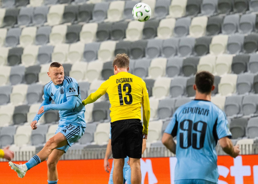 20251106SLOVAN_KUPIO_15171098