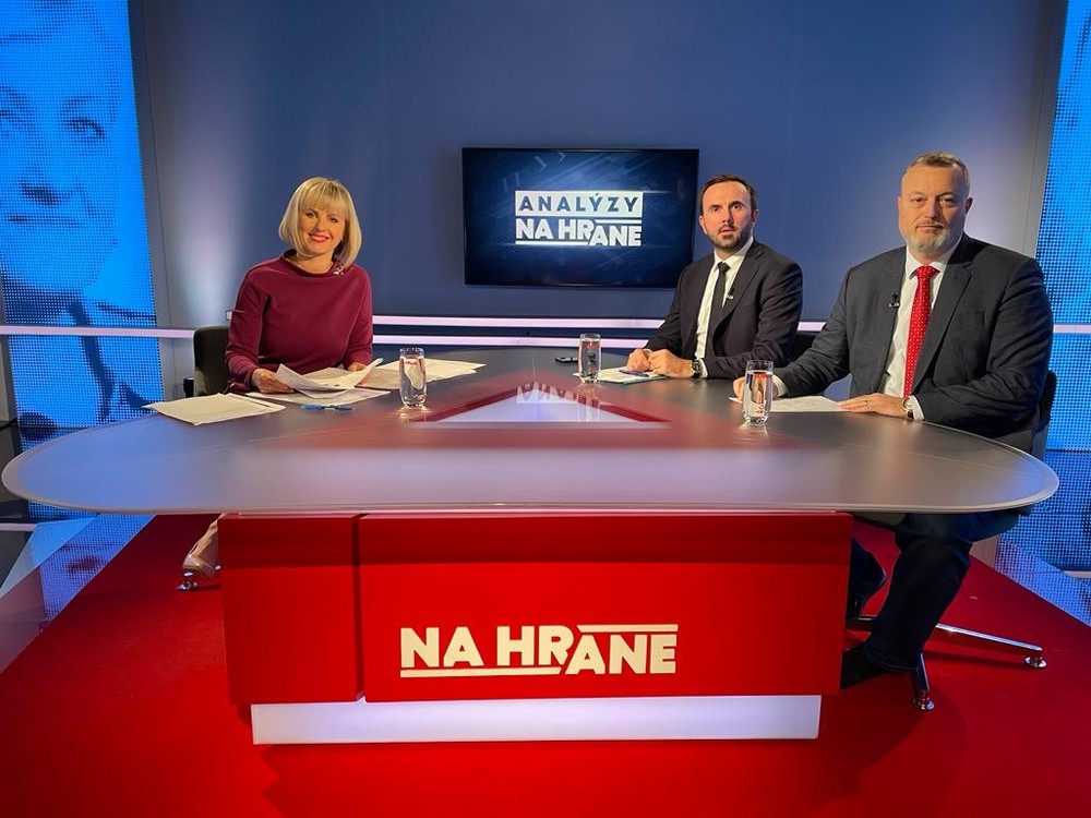 daa1cff7-fef2-4998-b19d-6143df8c7392