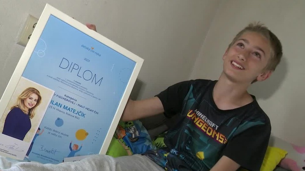 [multi] Ocenený_chlapec 3939 (cropped)