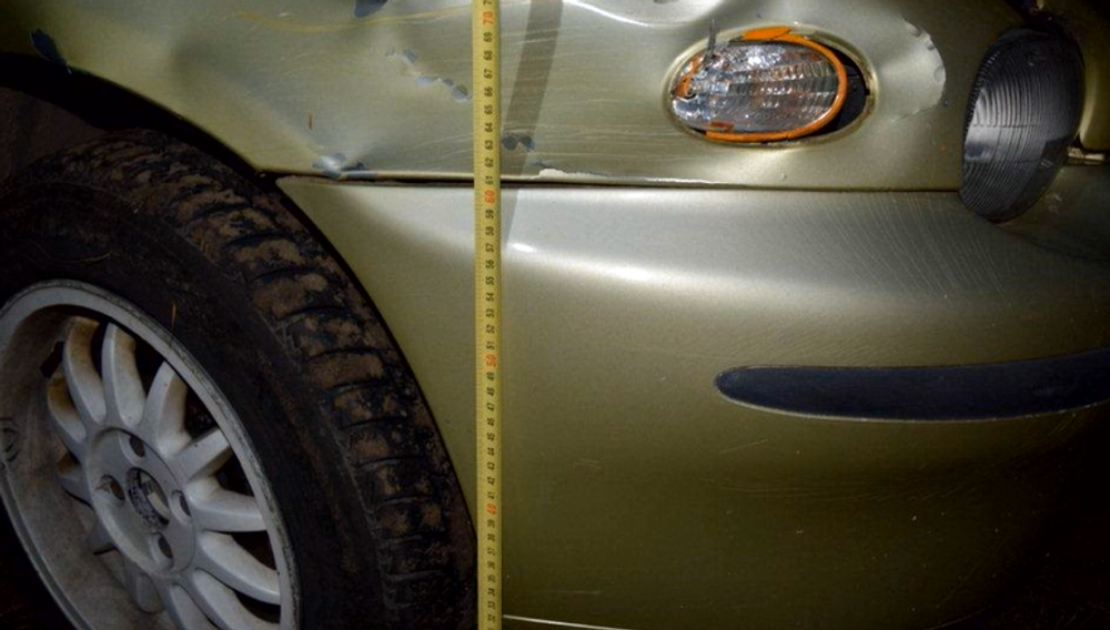 Pri tragickej nehode zachytilo auto chodca. Zraneniam na mieste podľahol 