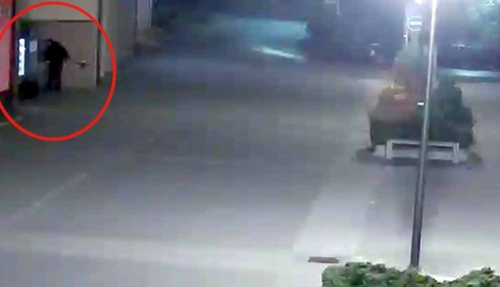 Kradol rybárskou udicou na trhovisku