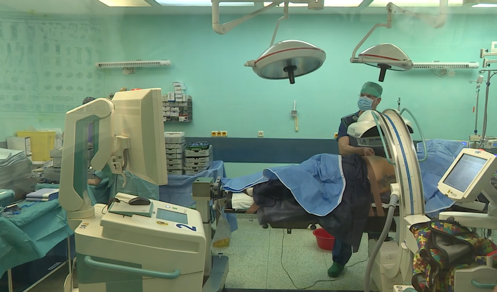 Robotická operácia chrbta 10