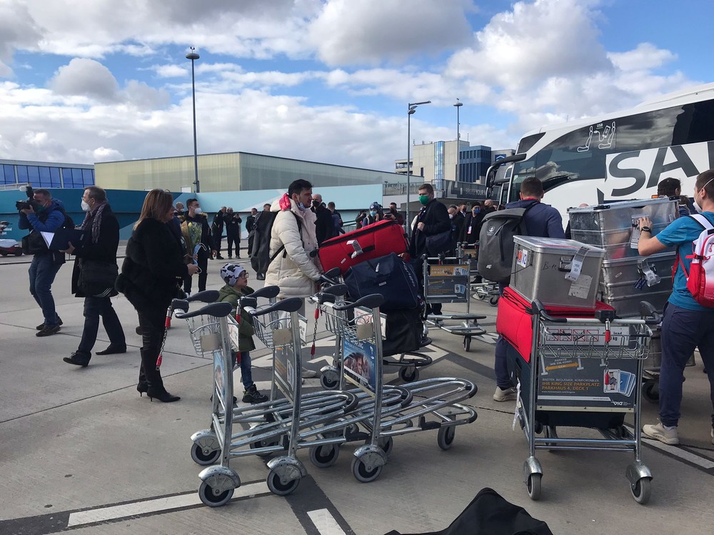 Slovenskí hokejisti prileteli do Viedne