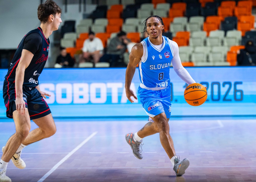 20260106BASKET_SLOVAN_KOMARNO_3183684