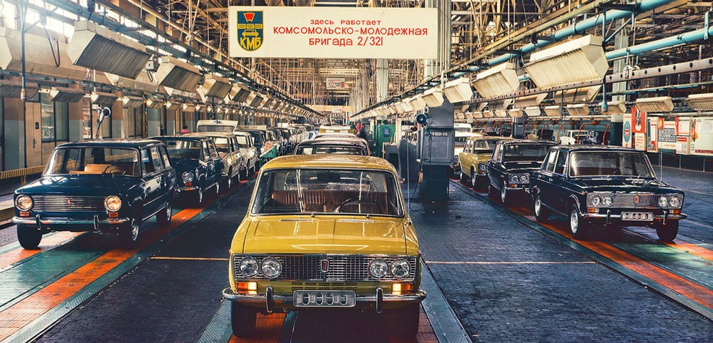 Unikátne snímky z výroby žigulíku (4)