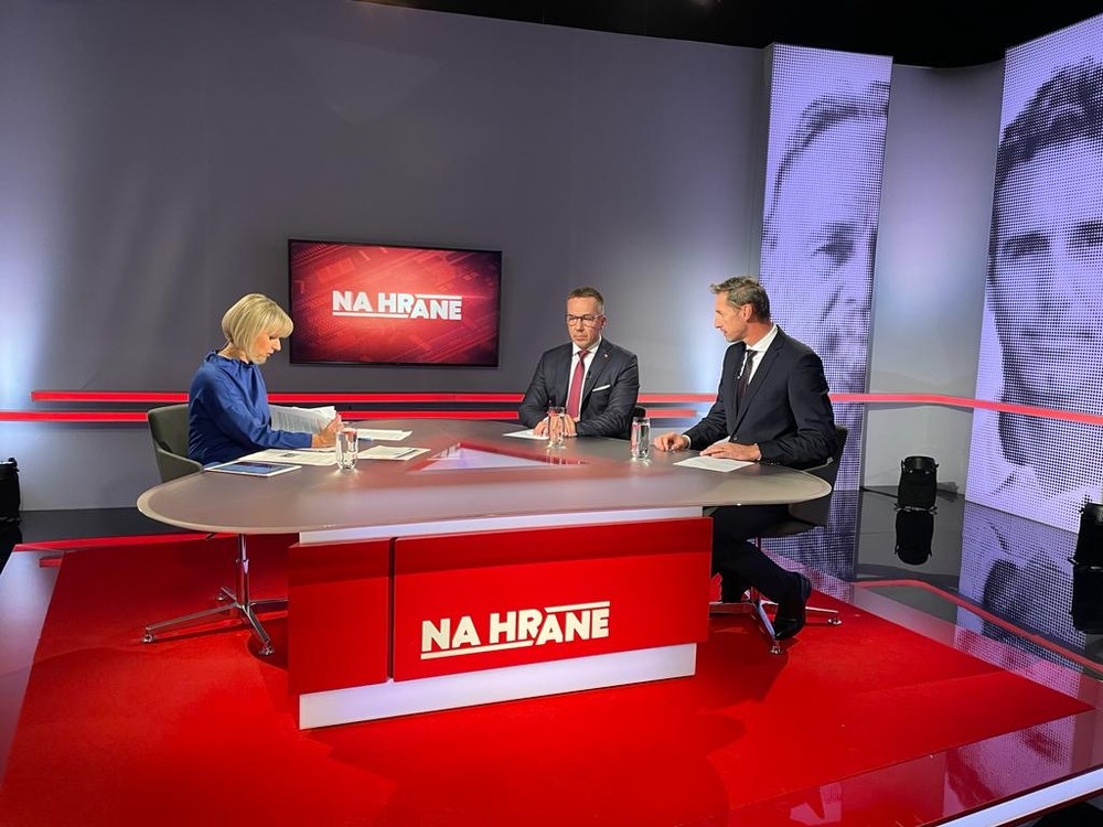 e0202501-0cdd-47b9-b5cf-43d722308947