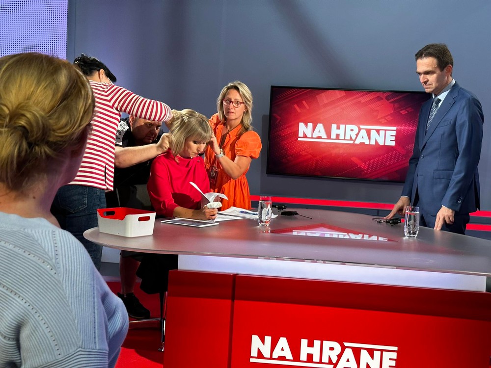 354679289_2434977543343855_6352699643179056280_n