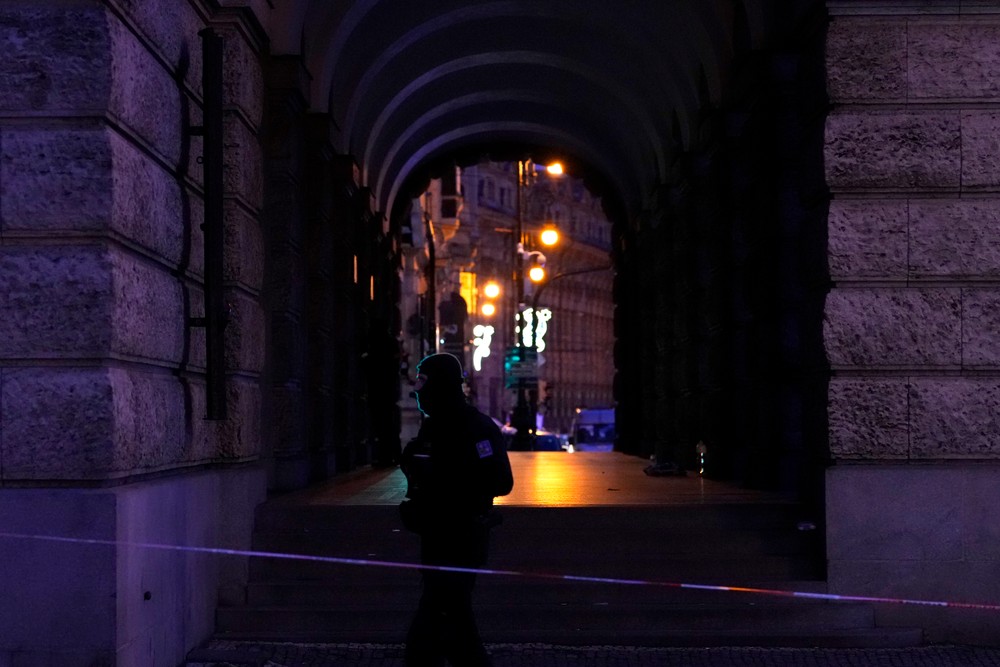 Czech_Republic_Shooting932972007834