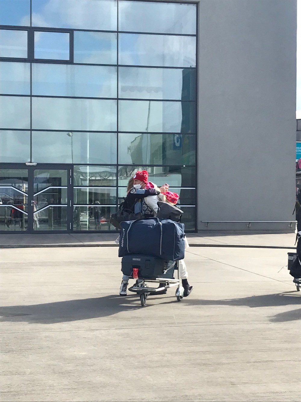 Slovenskí hokejisti prileteli do Viedne