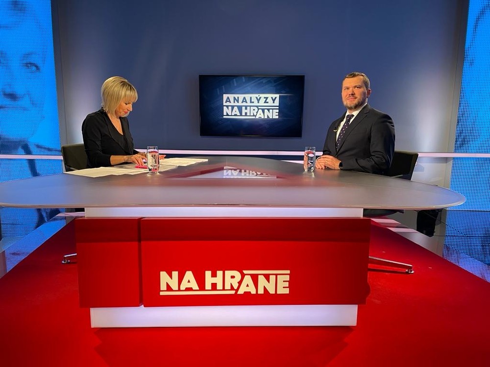 3d0ac734-9bf4-4ef4-9810-8957bfdefa24