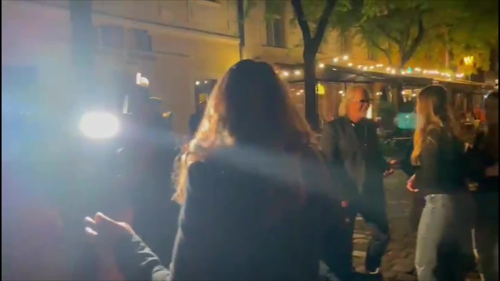 [multi] Geissenovci v centre Bratislavy 670