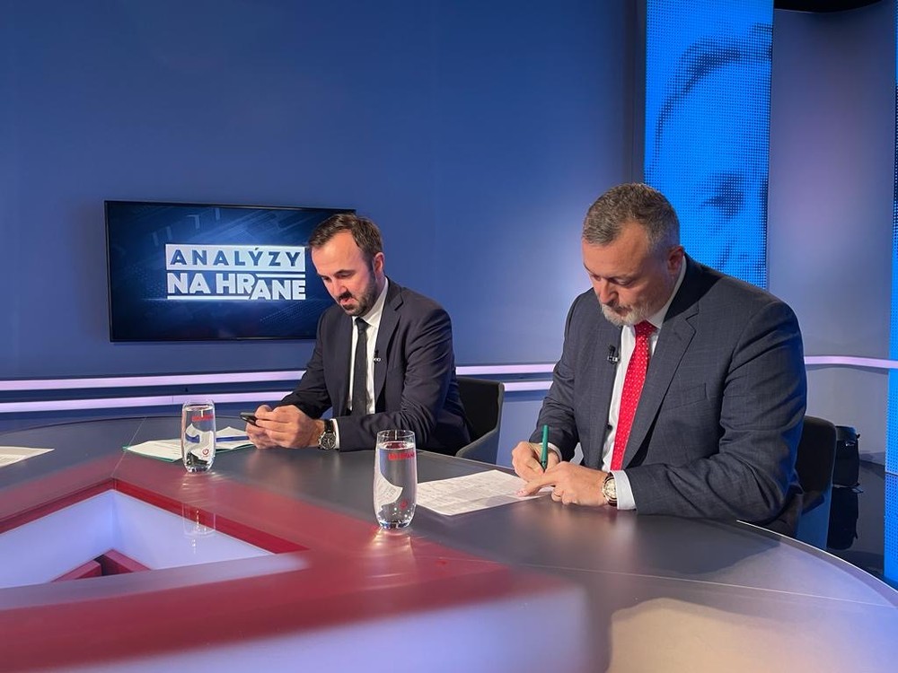 98d97d19-627a-4449-89d8-65832a92d5cc