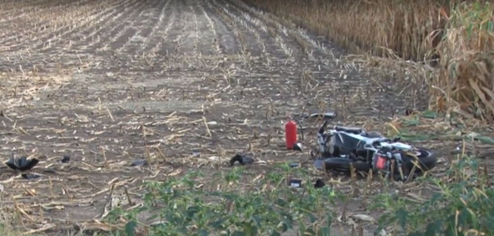 Zrážku s kamiónom neprežil mladý motorkár. Chyba kamionistu ho stála život 