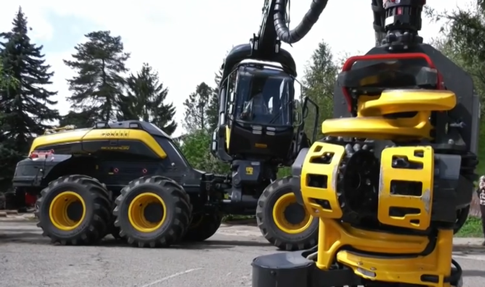 stroje na lesníckej škole