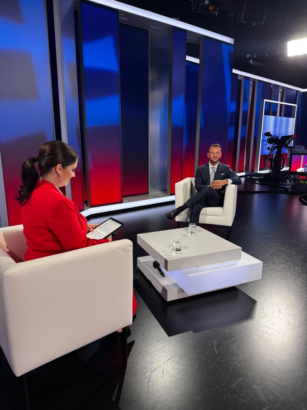 Politika 24 s Matúšom Šutajom Eštokom