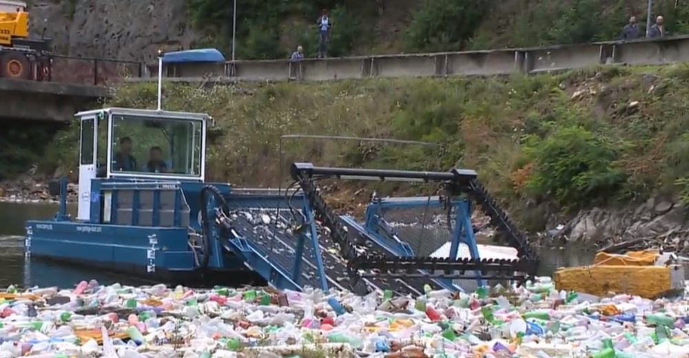 Pomôcť Vodnej nádrži Ružín má moderná technika z Nemecka 