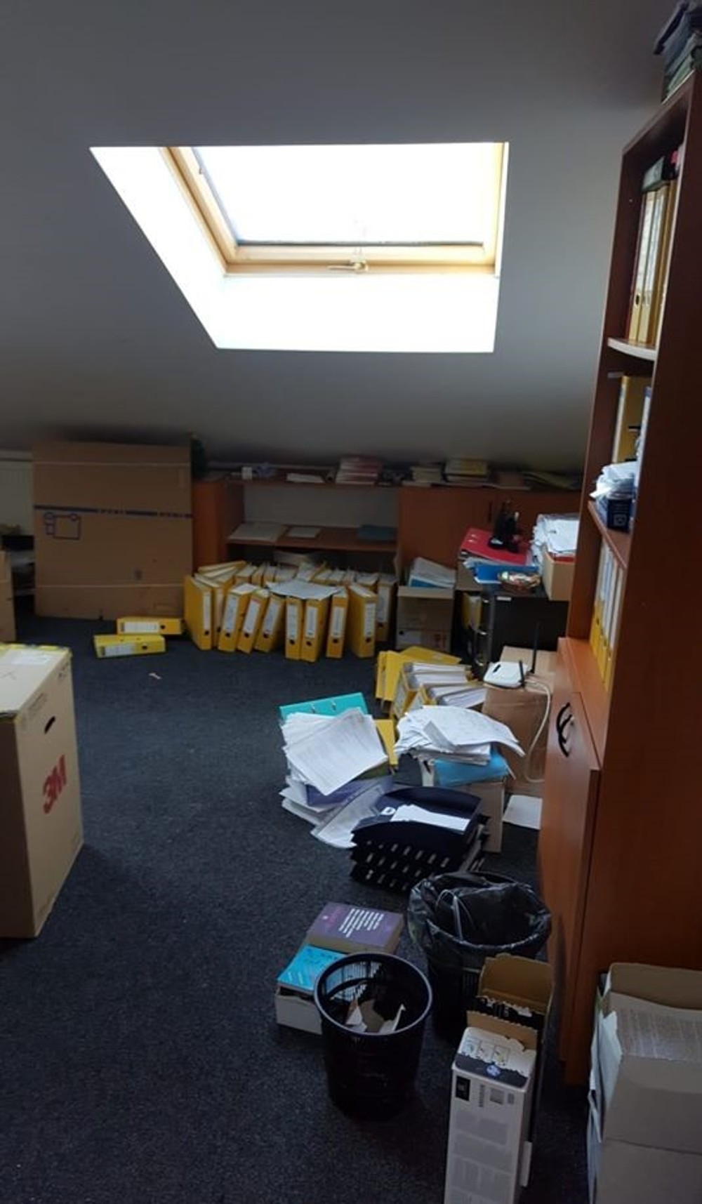 V Bratislave zasahuje NAKA. Stopy holandských kolegov ich zaviedli až na Slovensko