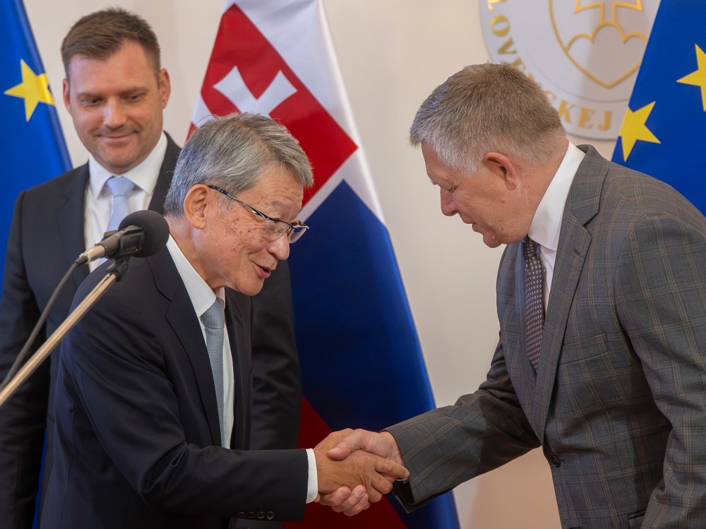 Predseda vlády SR Robert Fico sa stretol s predstaviteľmi U.S. Steel Košice a Nippon Steel Slovakia