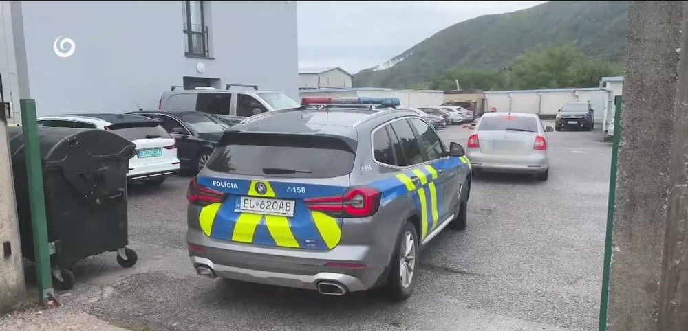 [multi] KRÁDEŽ Z AUTA ZA 5 SEKÚND 244 (cropped)