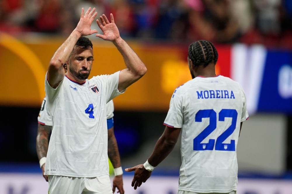 Cape_Verde_Spain_WCup_Soccer427236