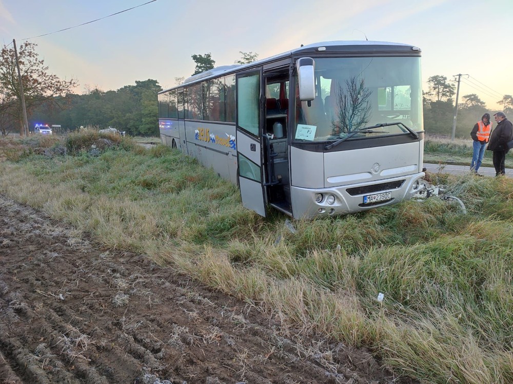 Nehoda medzi Lozornom a Plaveckým Štvrtkom