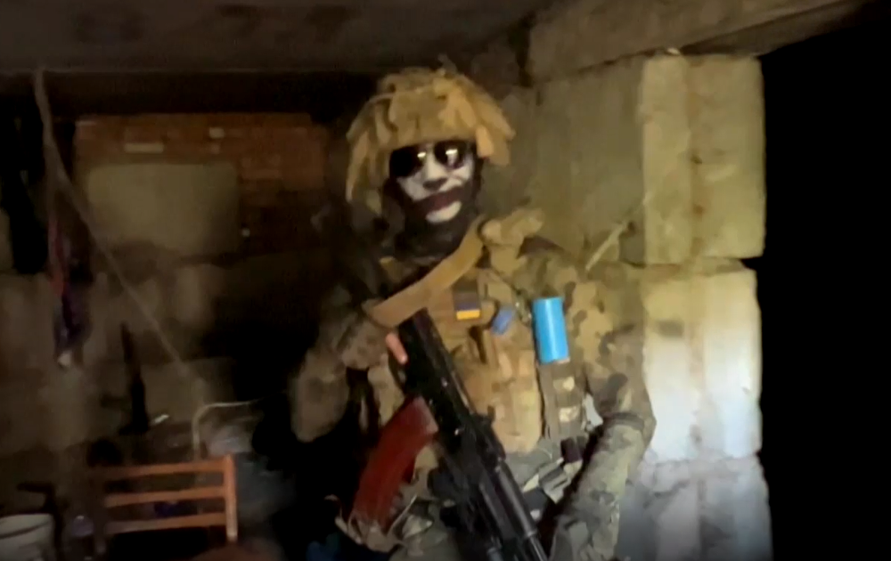 Pri obsadených dedinách sa stretol sa s členom prieskumnej bojovej skupiny