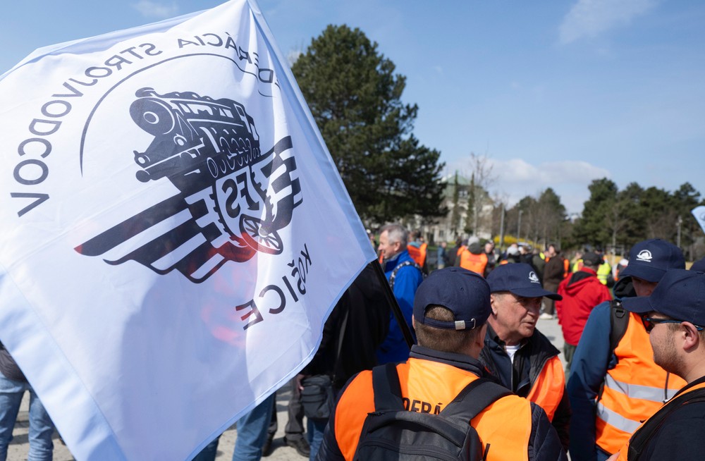 Protestné zhromaždenie Federácie strojvodcov SR