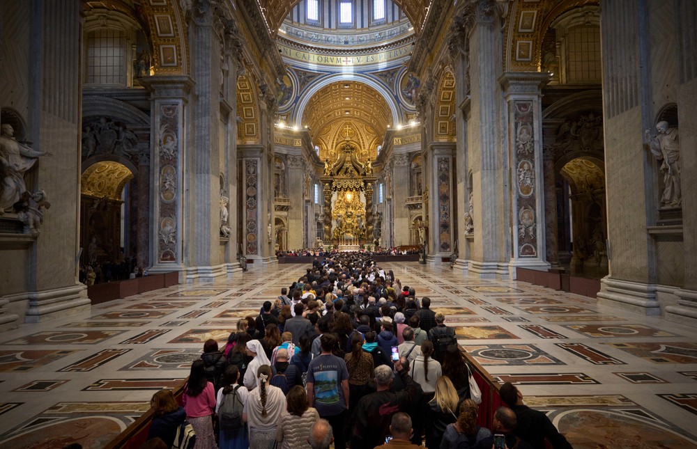 APTOPIX_Vatican_Pope311213