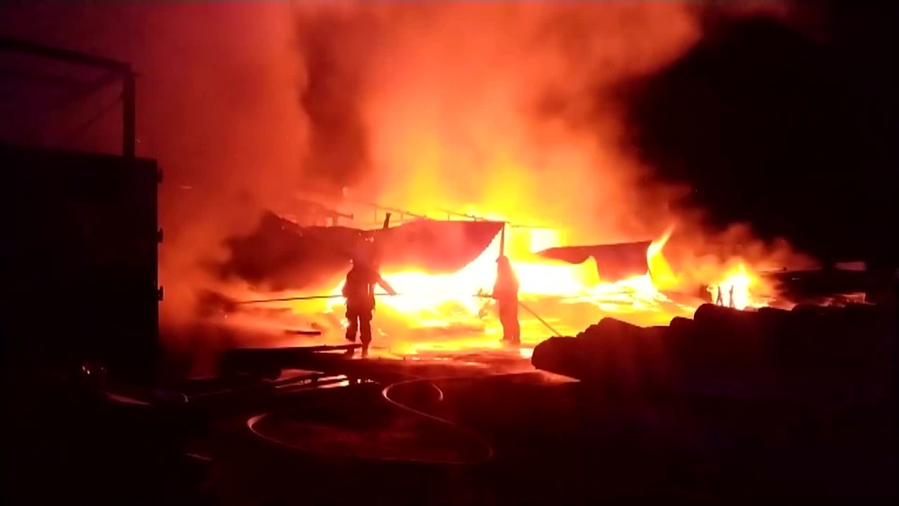 [multi] Poziar drevovyroba 9642