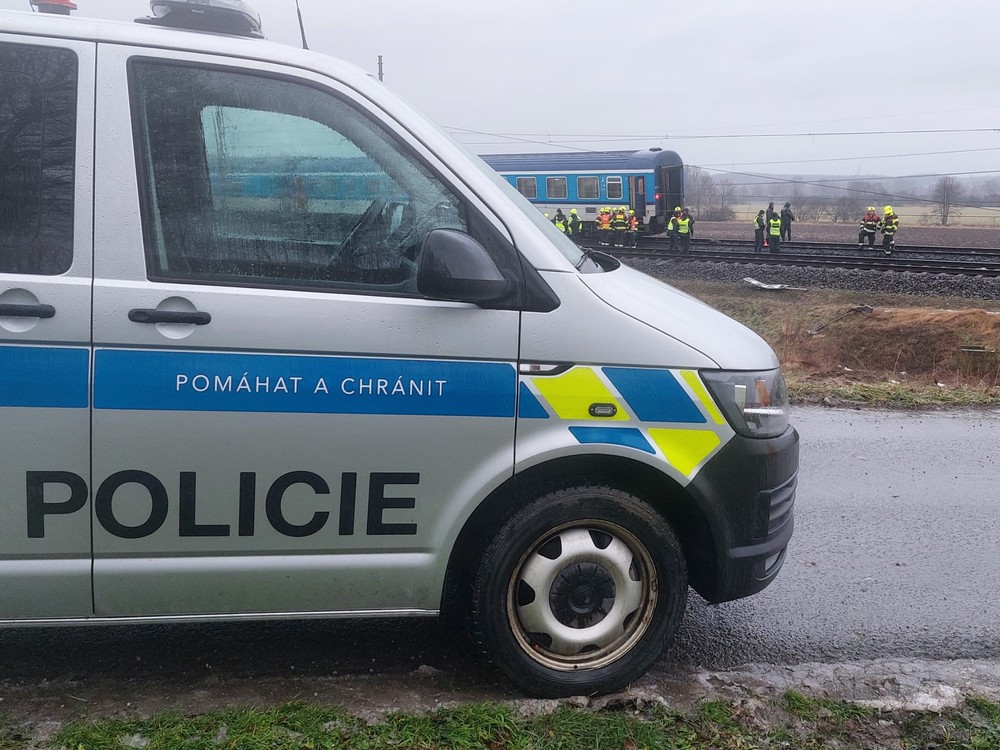 zrážka vlaku s kamiónom ČR (6)
