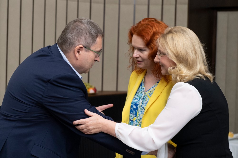 vlada posledne rokovanie pred volbami (3)