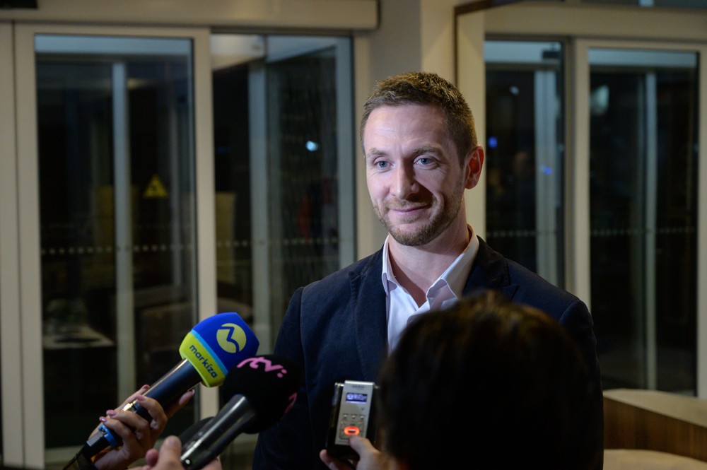 hntrepblkvlb300923nr6988826