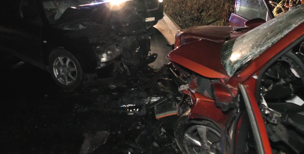 Čelná zrážka áut