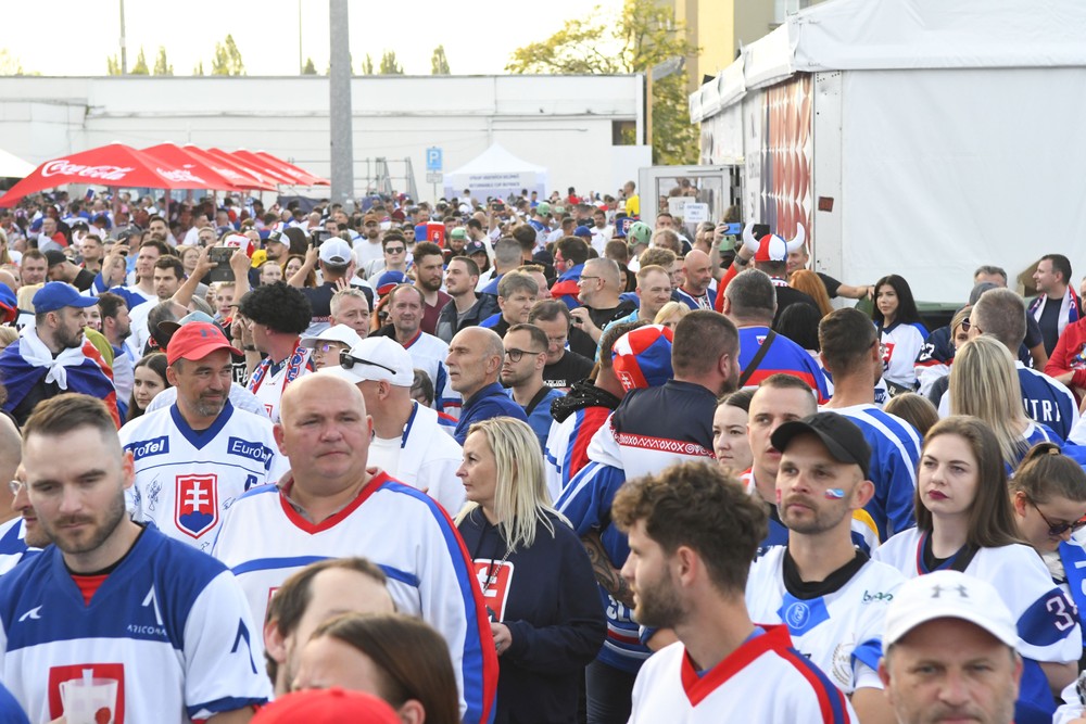 MS v hokeji Švédsko Slovensko (3)