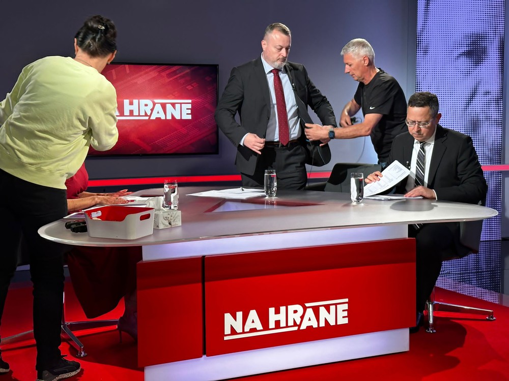 8a924b67-4b11-4ab9-a420-ae1a4d58a9b6