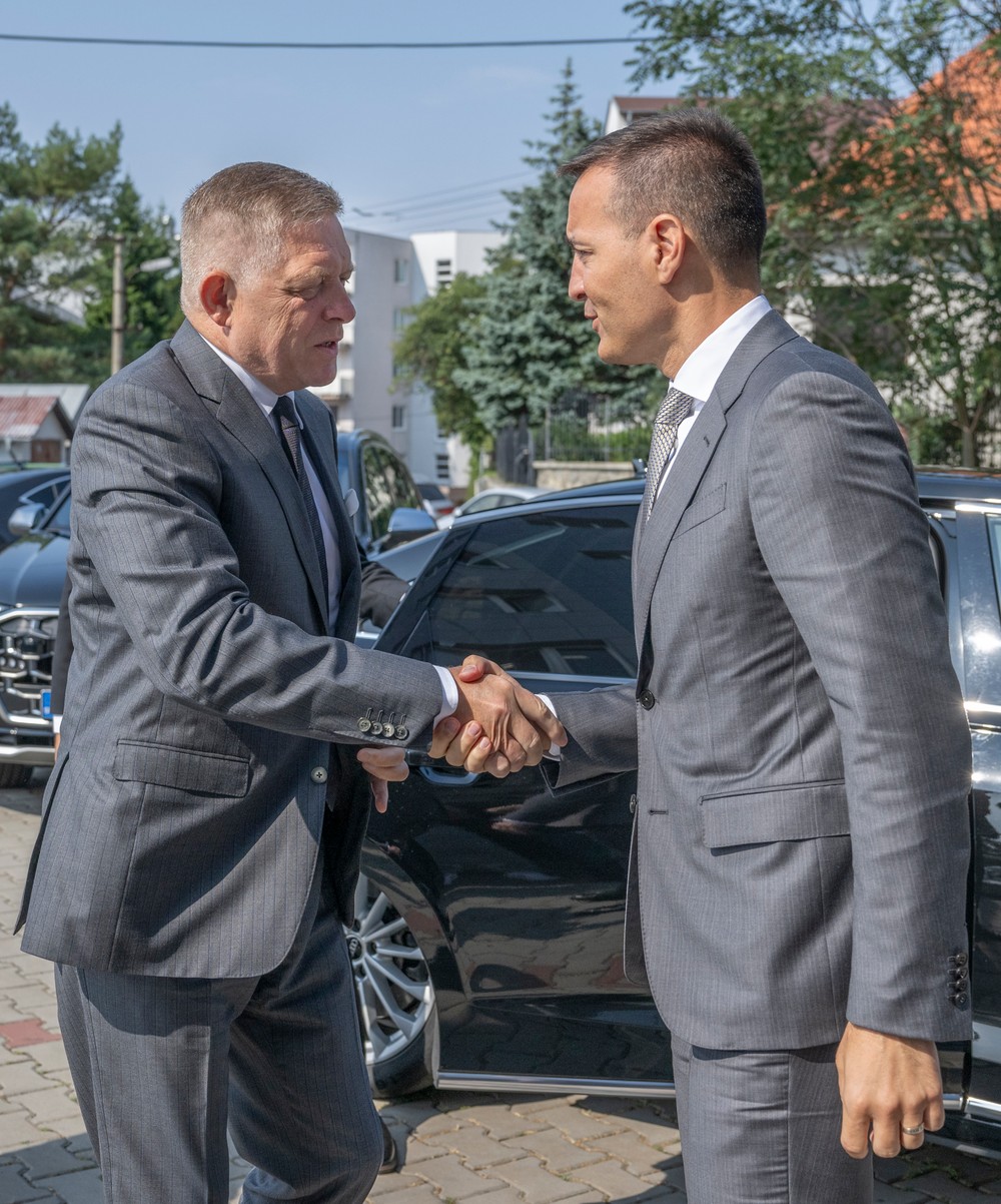 Robert Fico navštívil Ministerstvo školstva