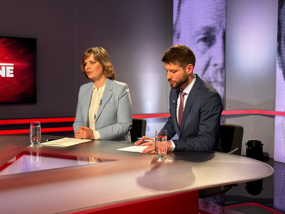 e4e37df2-d9cd-4e76-8cec-802d91a88669