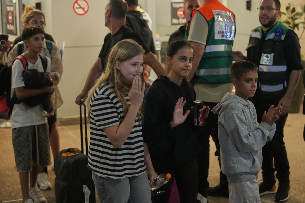 Israel_Mideast_Emergency_Landing716645