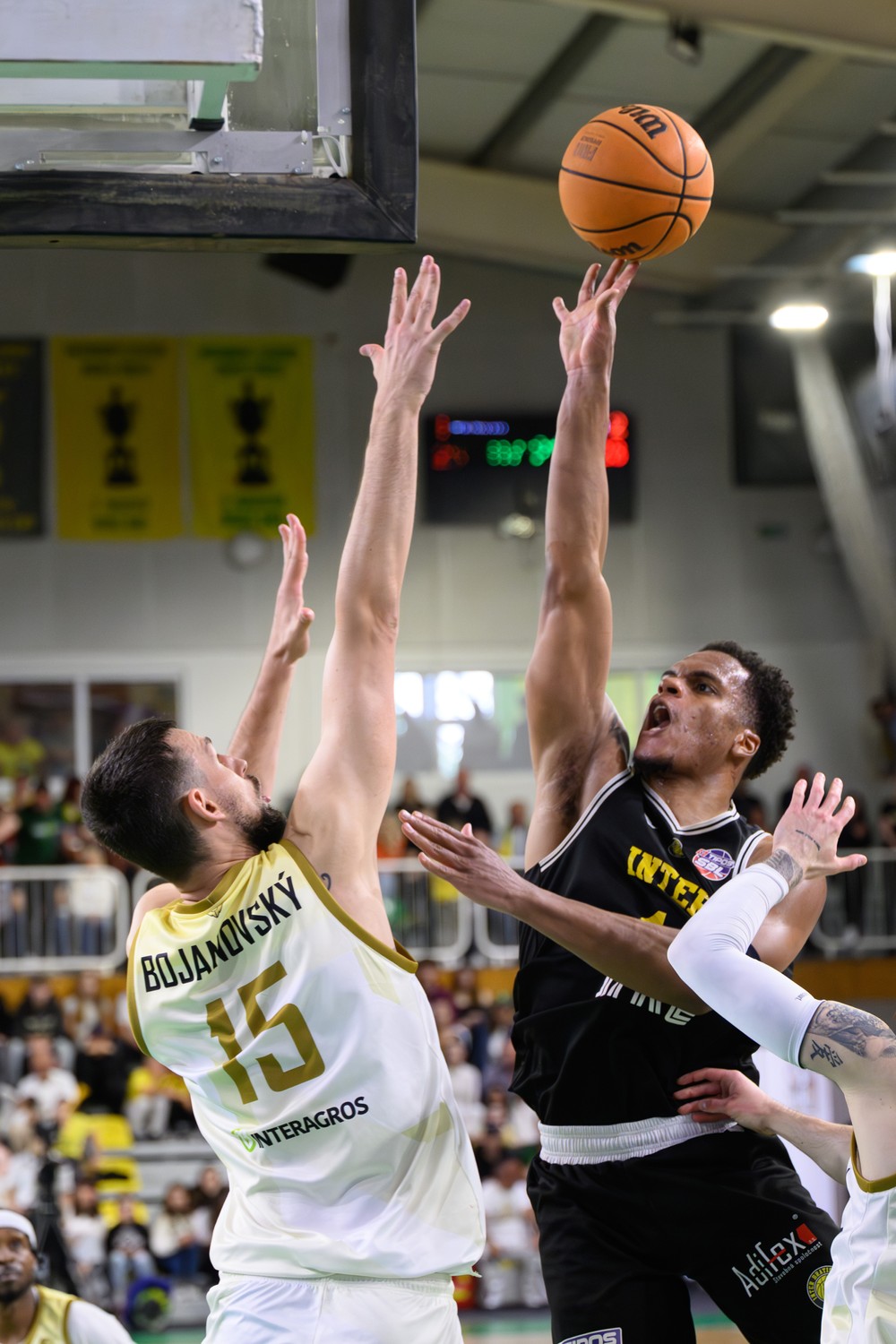 bsktlvcntrfnl170525nr2130641