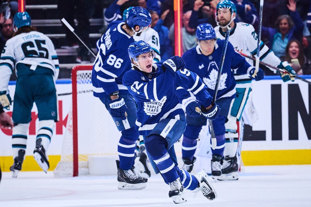 Sharks_Maple_Leafs_Hockey768348