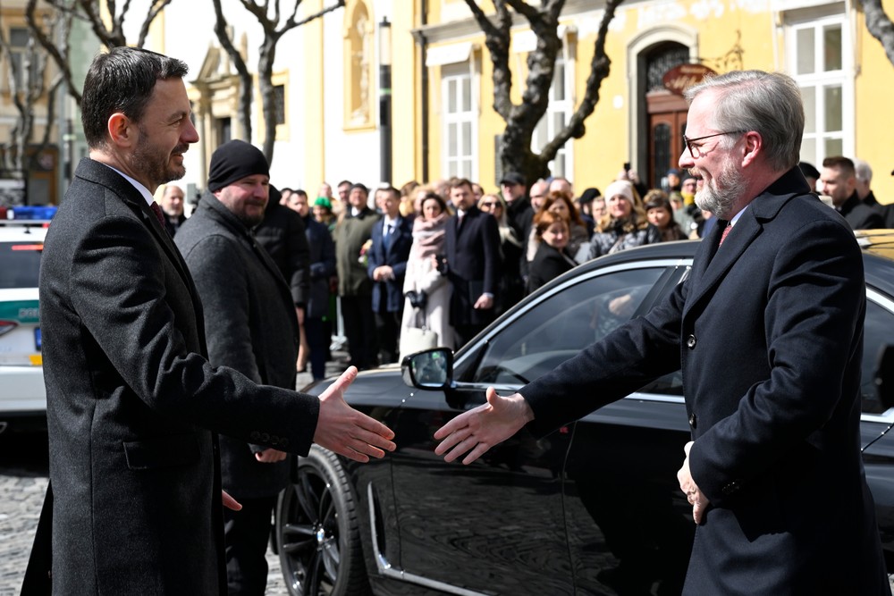 Spoločné rokovanie SR a ČR vlády v Trenčíne (1)