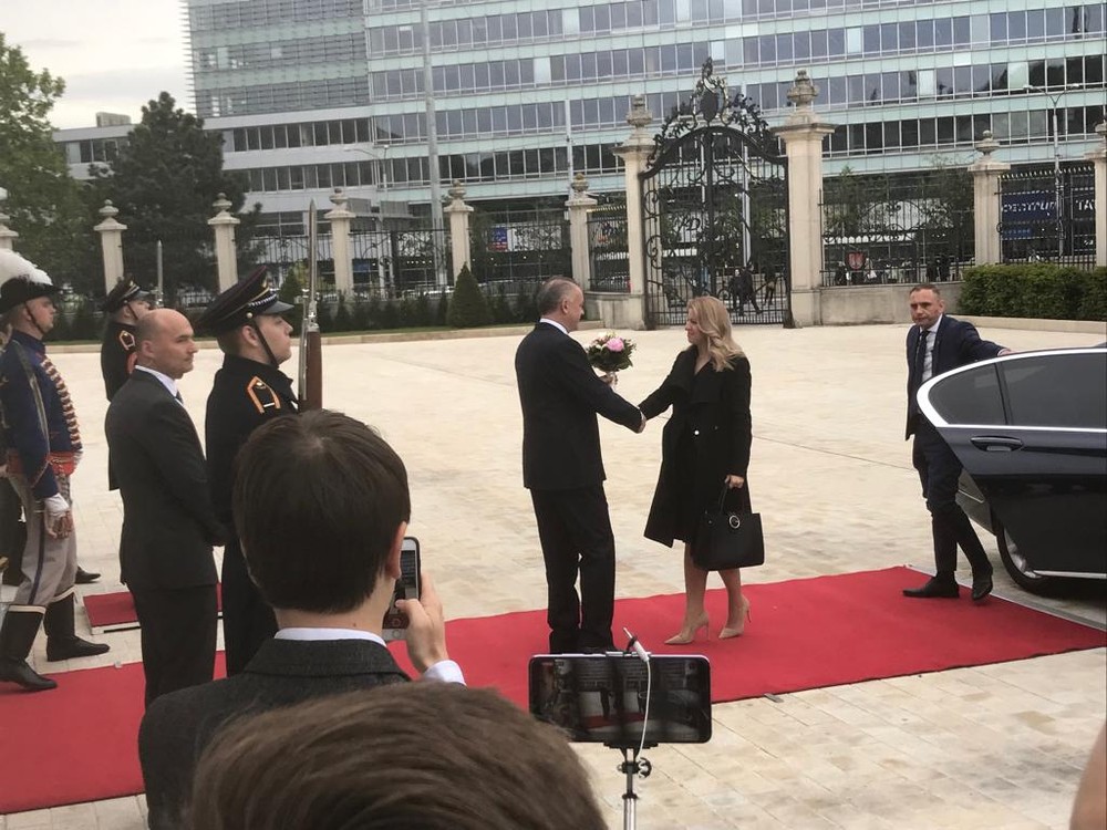 Zvolená prezidentka Zuzana Čaputová sa stretla s Andrejom Kiskom.
