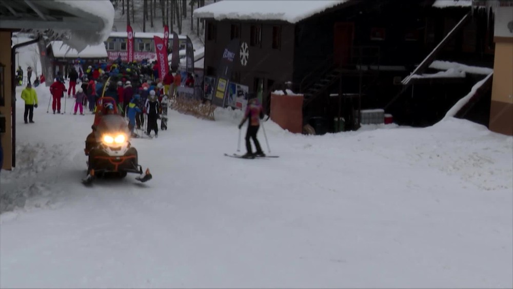 [multi] Uraz na svahu 3345