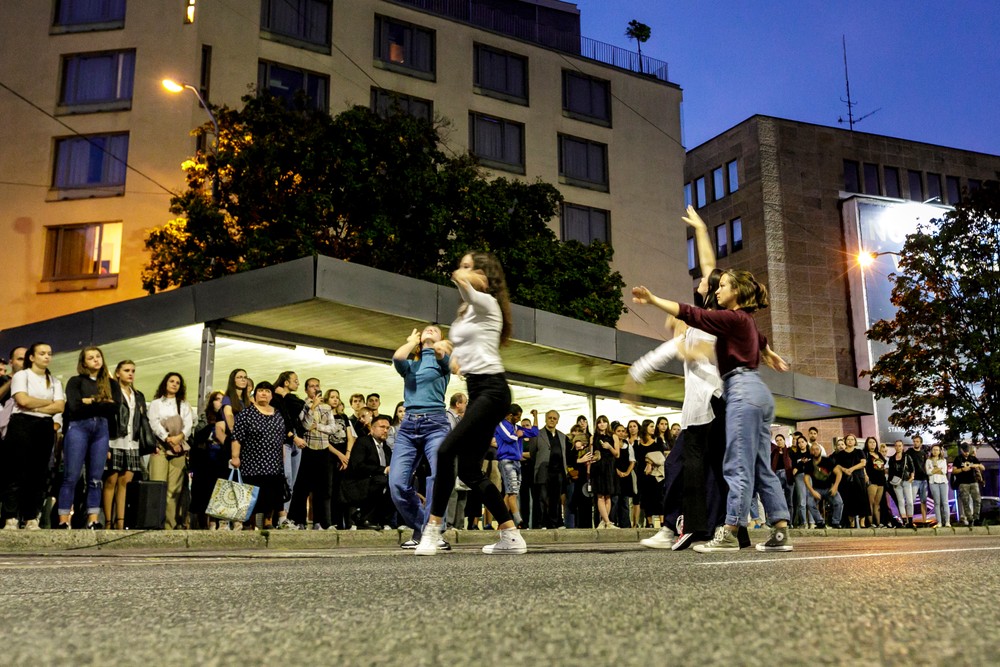 pamiatka obetí nehody na Zochovej (6)