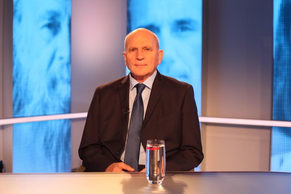 Analýzy Na hrane s Františkom Mikloškom