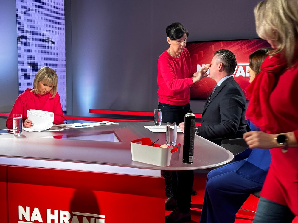 2dd12bf7-0b06-4976-bd2f-d7b6eadd9076