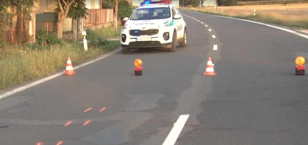 Zrážku s kamiónom neprežil mladý motorkár. Chyba kamionistu ho stála život 