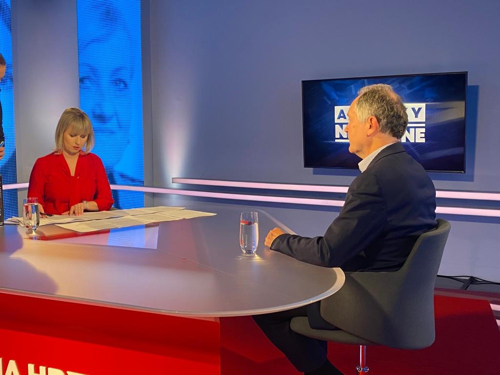 d189b9bc-70c8-4106-99d0-23c807823737