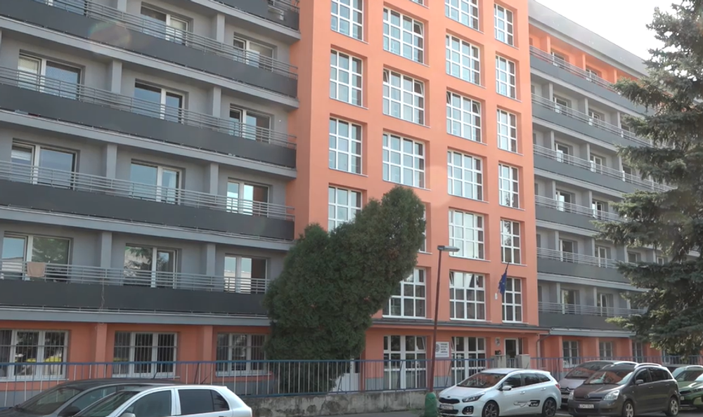 Klient centra sociálnych služieb sa mal dopustiť sexuálneho násilia na svojom spolubývajúcom